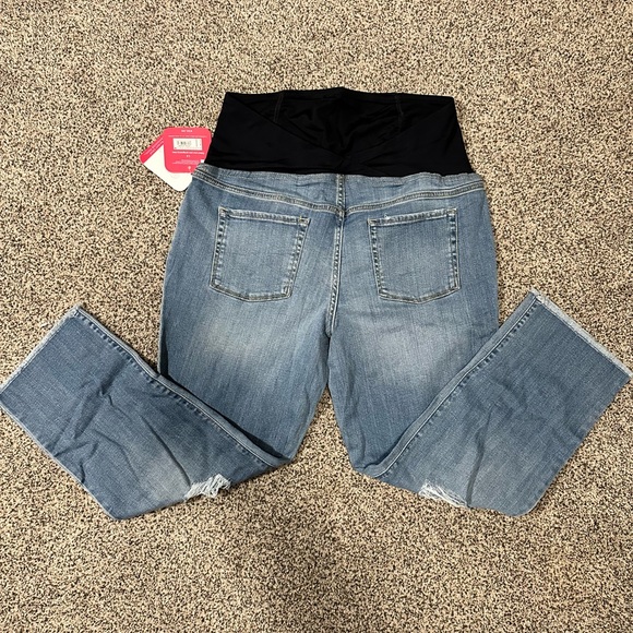 Isabel Maternity distressed cropped straight leg jean - Picture 3 of 6